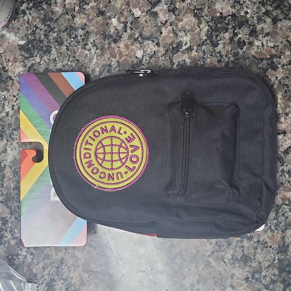 Pride Backpack Dog Harness Size XXS/XS "Unconditional Love" 2 Zipped Pockets new